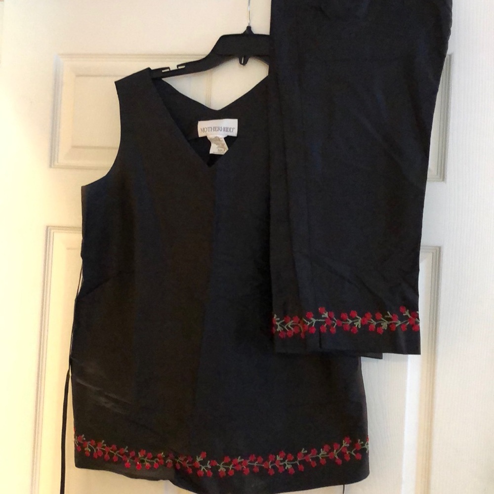 Silk maternity set